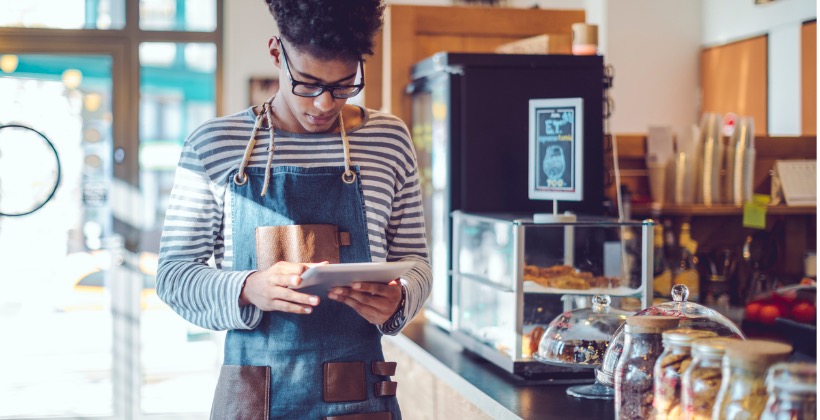 young-barista-is-working-in-a-caf-picture-id838579106-2